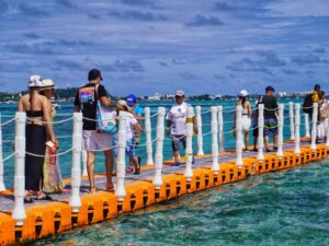 Recorrido en Ponton Por los 5 Cayos mas turisticos de San Andres
