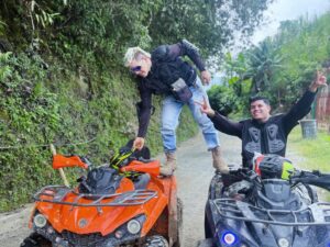 Aventura en Cuatrimoto 4x4 por las Montañas y Bosques de Medellin