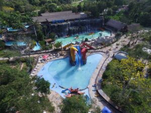 Tour Premium al parque tematico hacienda Napoles de pablo escobar
