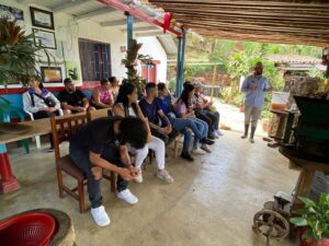 Excursion en Caballo y Tour del Cafe con Almuerzo y Refrigerio
