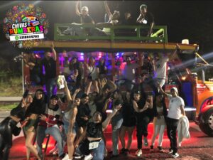 Tour Chiva Rumbera por Alumbrado de Medellin con Fiesta y Musica