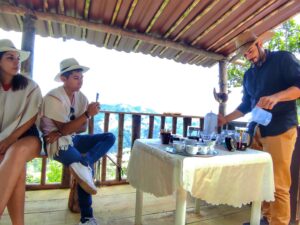 Excursion en Caballo y Tour del Cafe con Almuerzo y Refrigerio