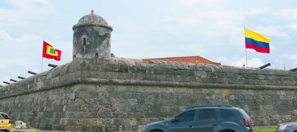 Tour por la ciudad Cartagena con Ingreso al Castillo san Felipe