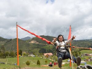 Salto Extremo de 30 Metros: Adrenalina Pura en La Calera