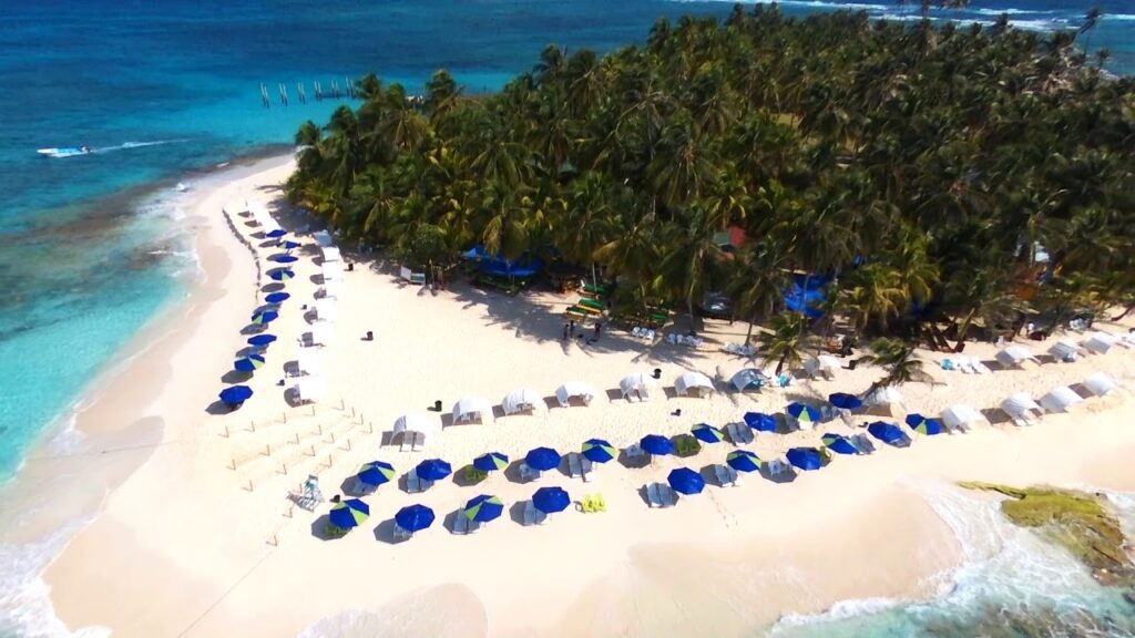 5 Tours en 1 : Johnny Cay , Acuario Haynes Cay, Bahia y manglares