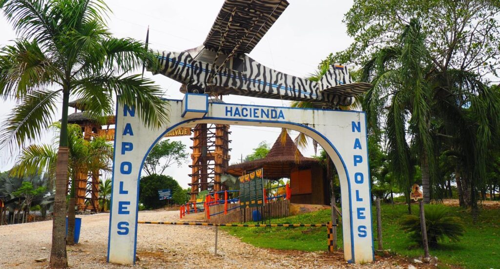 Tour Premium al parque tematico hacienda Napoles de pablo escobar