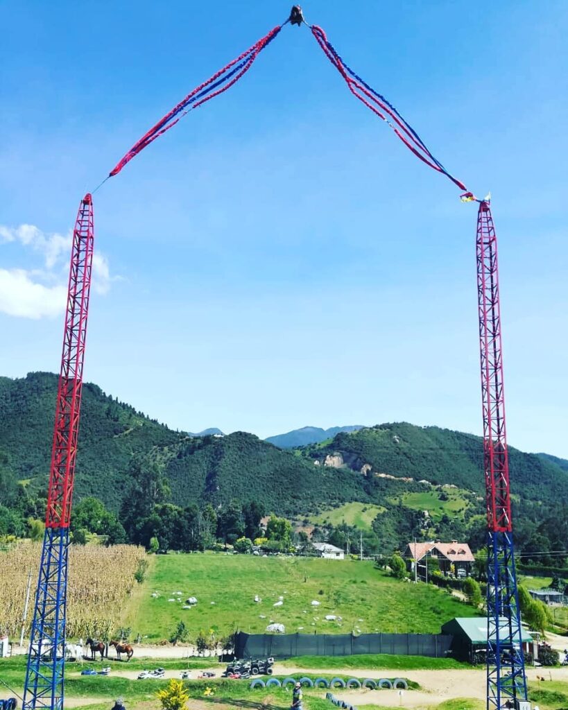 Salto Extremo de 30 Metros: Adrenalina Pura en La Calera