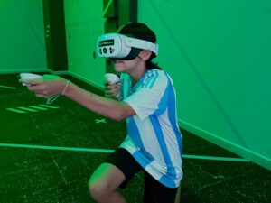 Vive la Experiencia de Jugar con Realidad virtual en Cali