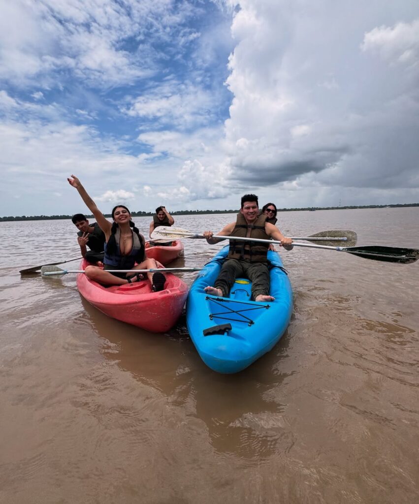 Kayak o Canotaje en el Amazonas – Naturaleza y Aventura