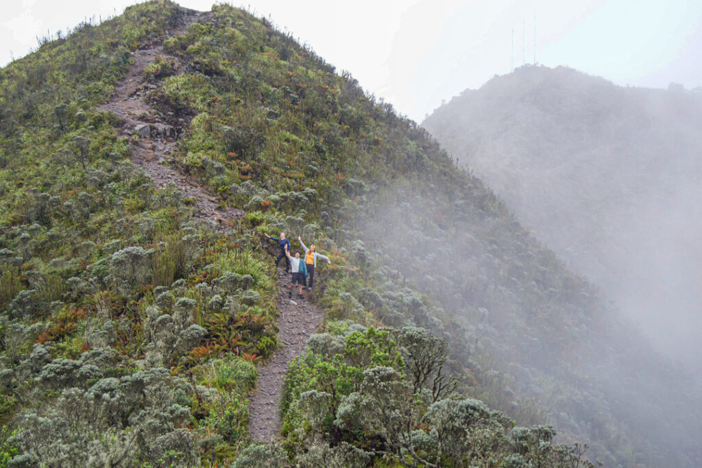 Tour al Volcán Cerro Bravo + Termales desde Pereira