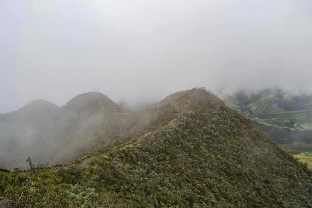 Tour al Volcán Cerro Bravo + Termales desde Pereira