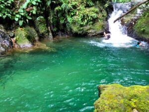Tour a Quebrada El Salto: charcos y Cascadas desde Cali
