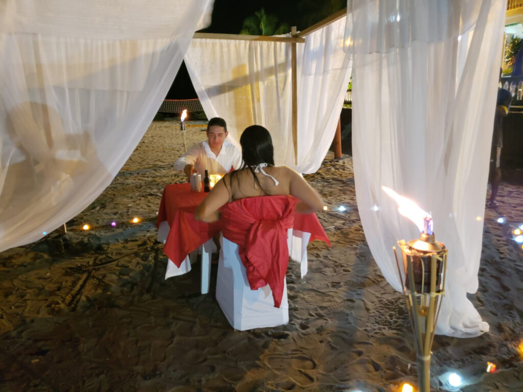 Plan de 2 dias y 1 Noche al Pacifico, Selva, Rio y Playa.